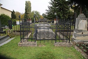 Ebreichsdorf - Friedhof, Gruft der Patronatsherren, 1572 von Hieronymus Beck errichtet