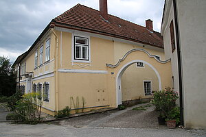 Schönberg am Kamp, Hauptstraße Nr. 27: ehemalige Mühle, 2. Hälfte 18. Jahrhundert errichtet