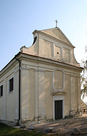 Spannberg, Pfarrkirche h. Martin, im Kern mittelalterlicher Bau, im 18. um- und ausgebaut