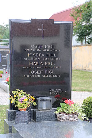 Rust im Tullnerfeld, Grab von Josef und Josefa Figl, Eltern Leopold Figls